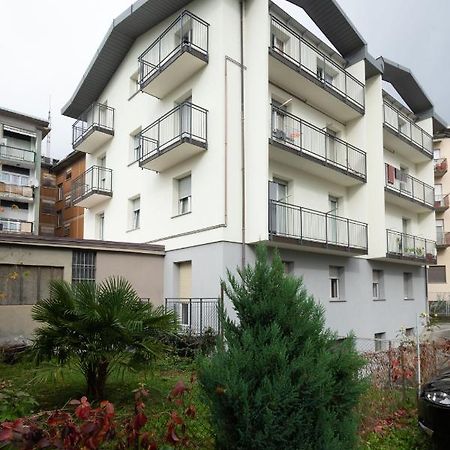 Casa Vacanze Valeria Sondrio Extérieur photo